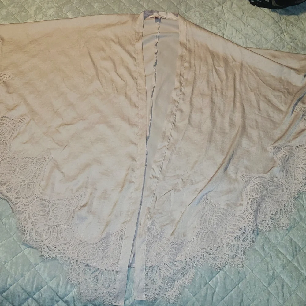 Victoria's Secret Cover-up/Robe - Picture 2 of 11